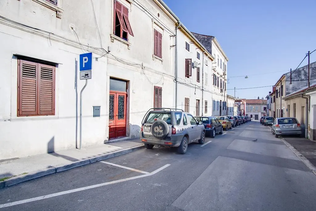 Apartment Emilija Pola